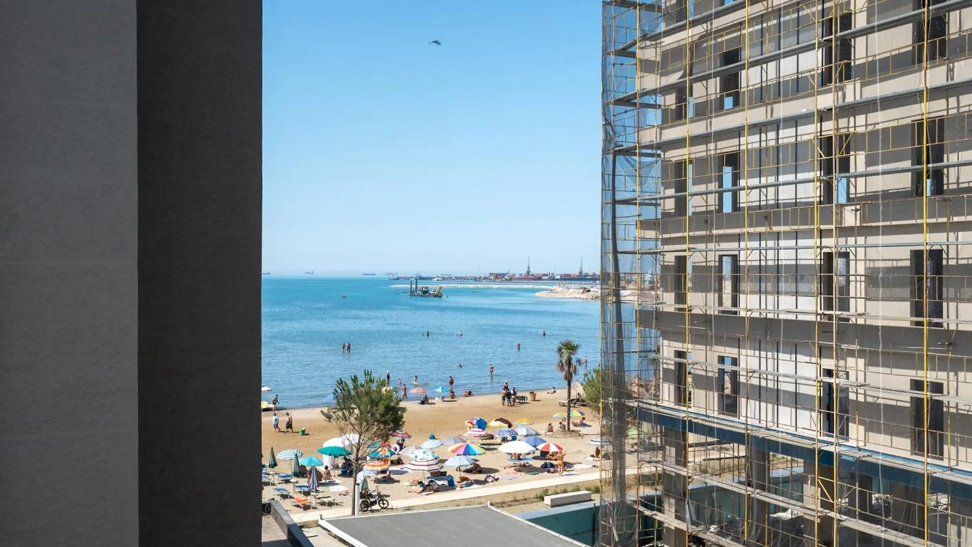 Hotel Deti Durrës 3*,