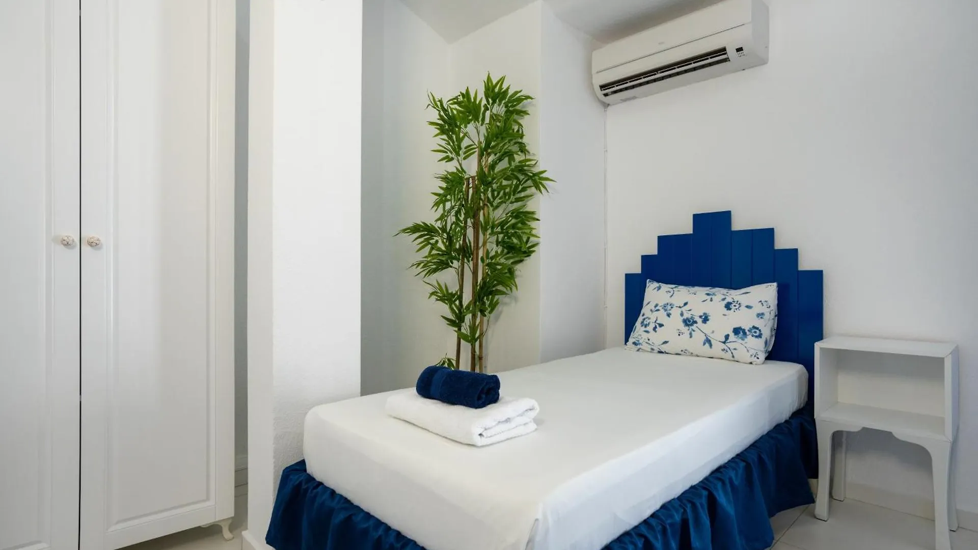 ***  Hotel Deti Durrës Albánie